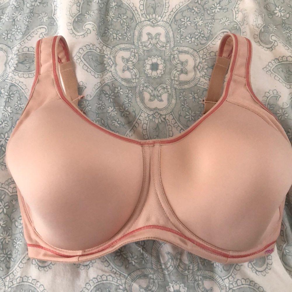 Freya underwire sports bra